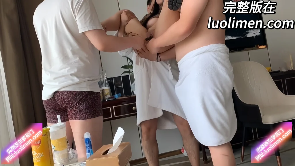 图片[5]-推特黑白dom老Zz 最新私拍合集 极限SM调教萝莉御姐人妻教师母狗 捆绑鞭打灌肠舔脚多场景-LUOLIMEN 萝莉色情视频